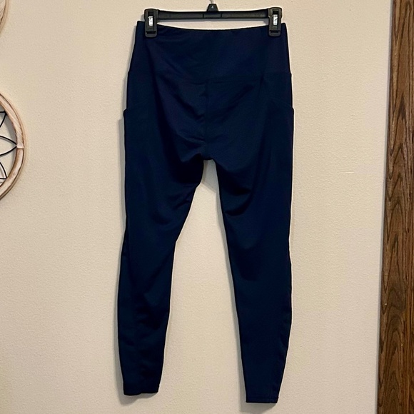 Women’s Navy Leggings with Pockets, Size Medium - Picture 2 of 6